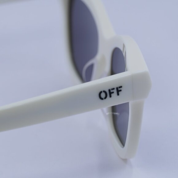 Off-White OERI143 LINCOLN 0107 Sunglasses White Square Frame, Grey Lenses - Picture 9 of 10